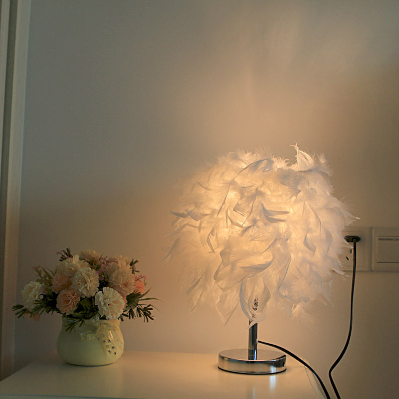 Creative Feather Table Lamp - GALAXY PORTAL